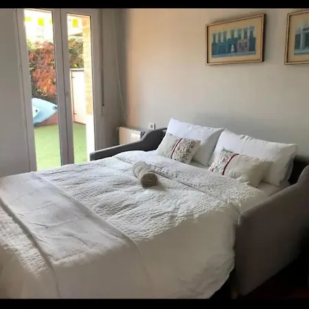 Agradable Apartamento Con Vistas A La Ria De Plentzia En Urbanizacion Con Piscina Y Jardines Privados Appartamento Barrika