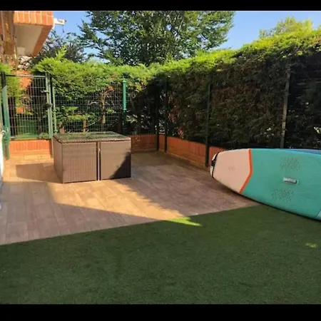 Agradable Apartamento Con Vistas A La Ria De Plentzia En Urbanizacion Con Piscina Y Jardines Privados Appartamento *